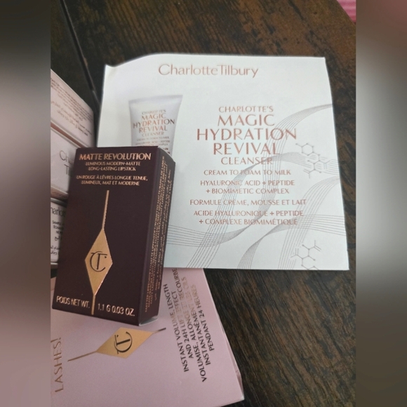 NEW! Charlotte Tilbury, Darling Get Your Glow On Pouch + 7 Piece Bundle - Picture 8 of 8